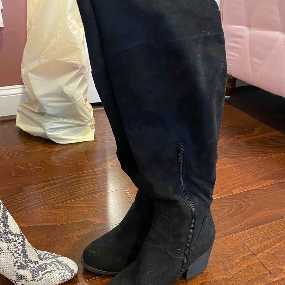 Knee high tall black boots